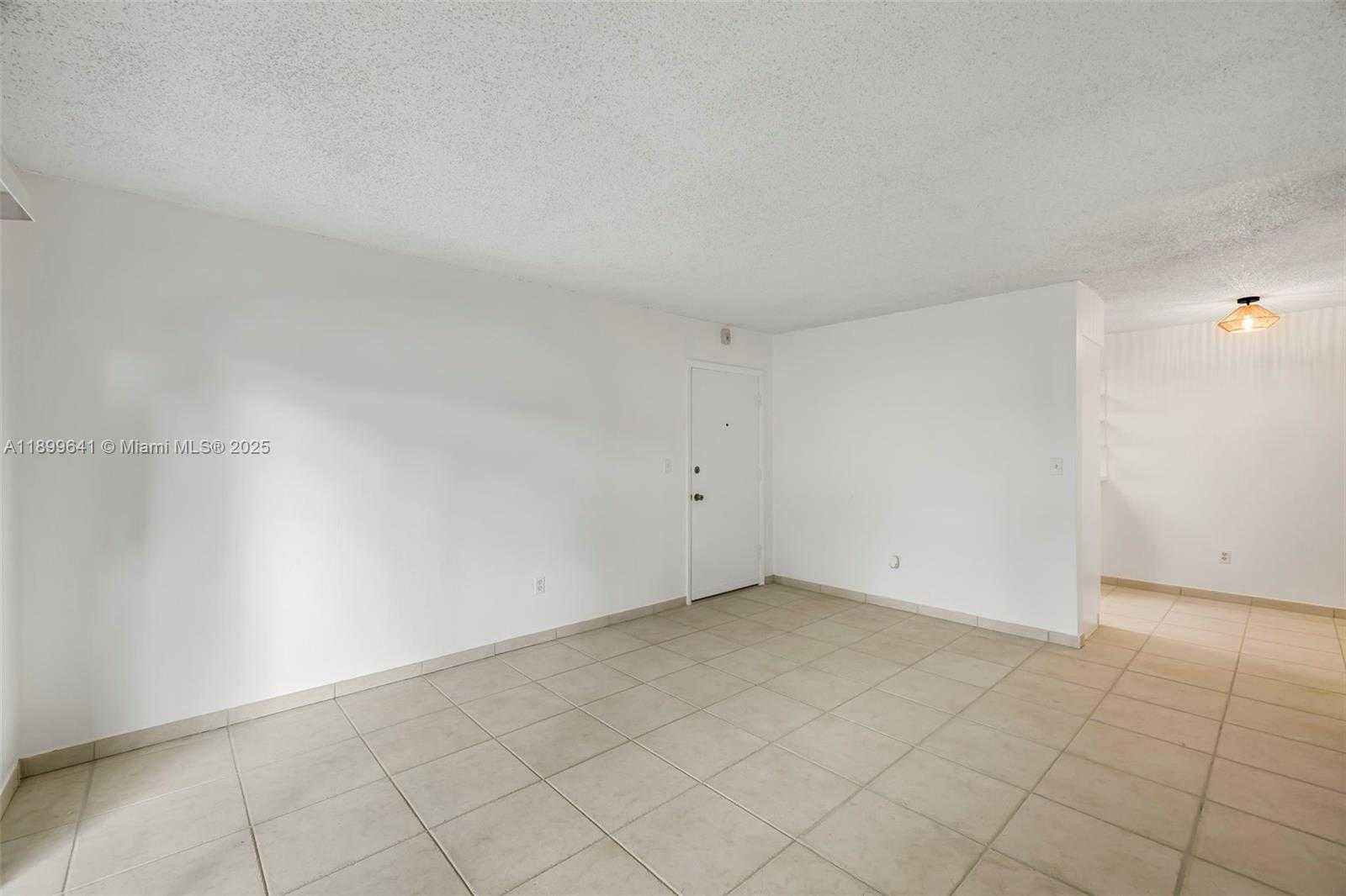 Small Image of 10780 NORTH KENDALL DR #E11, Miami Number 11