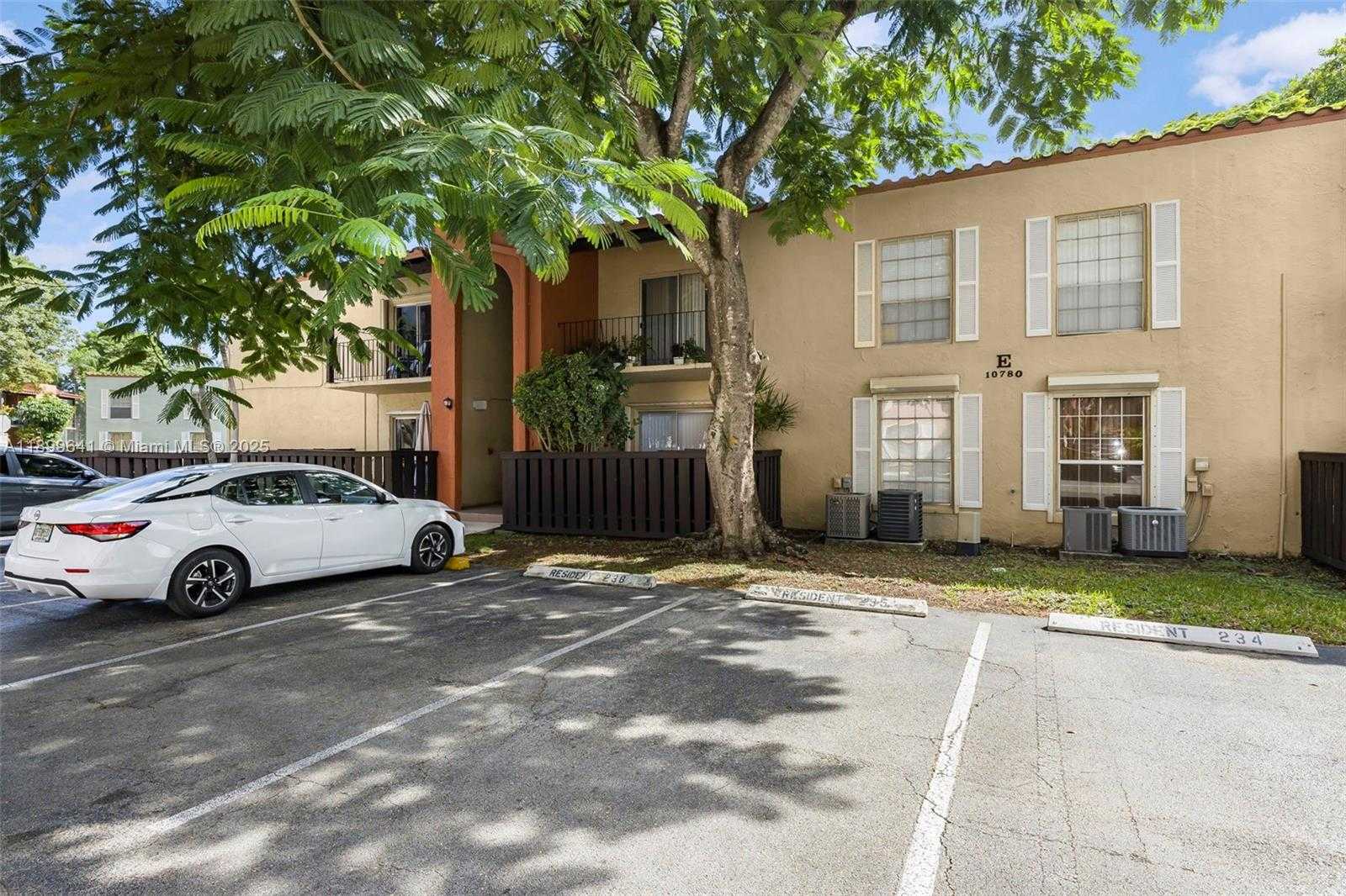 Small Image of 10780 NORTH KENDALL DR #E11, Miami Number 21