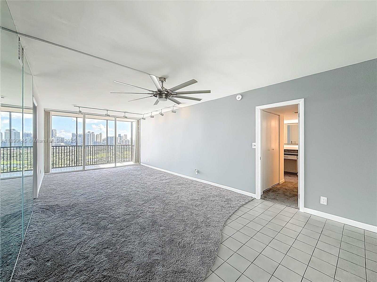 Small Image of 20301 WEST COUNTRY CLUB DR #2428, Aventura Number 16