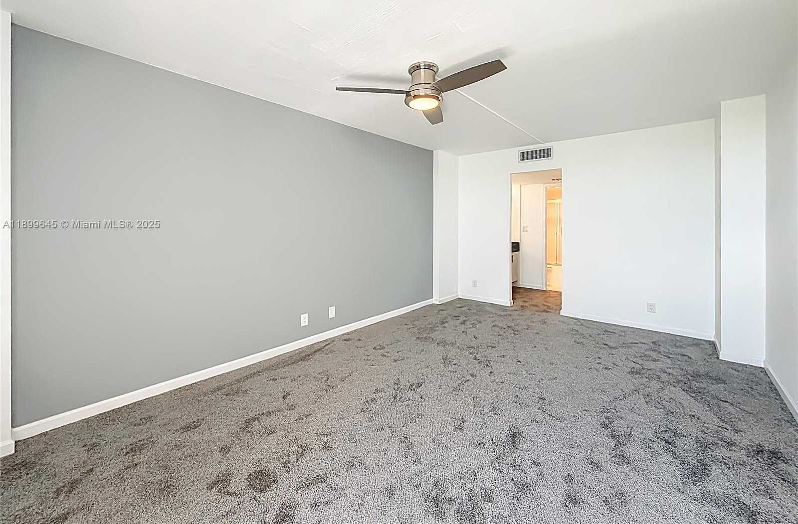 Small Image of 20301 WEST COUNTRY CLUB DR #2428, Aventura Number 24