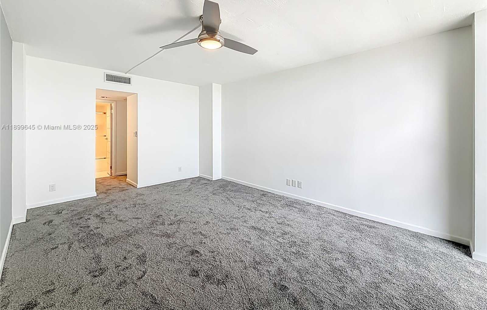 Small Image of 20301 WEST COUNTRY CLUB DR #2428, Aventura Number 25