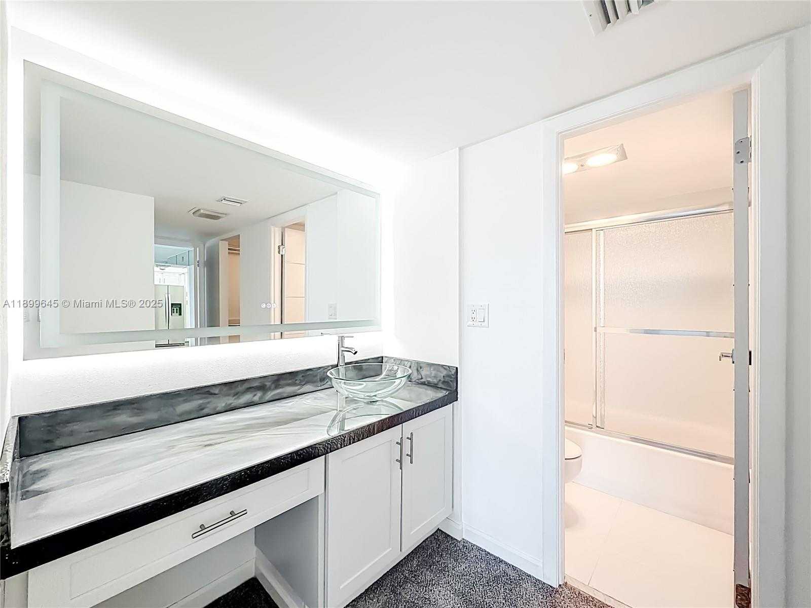 Small Image of 20301 WEST COUNTRY CLUB DR #2428, Aventura Number 28