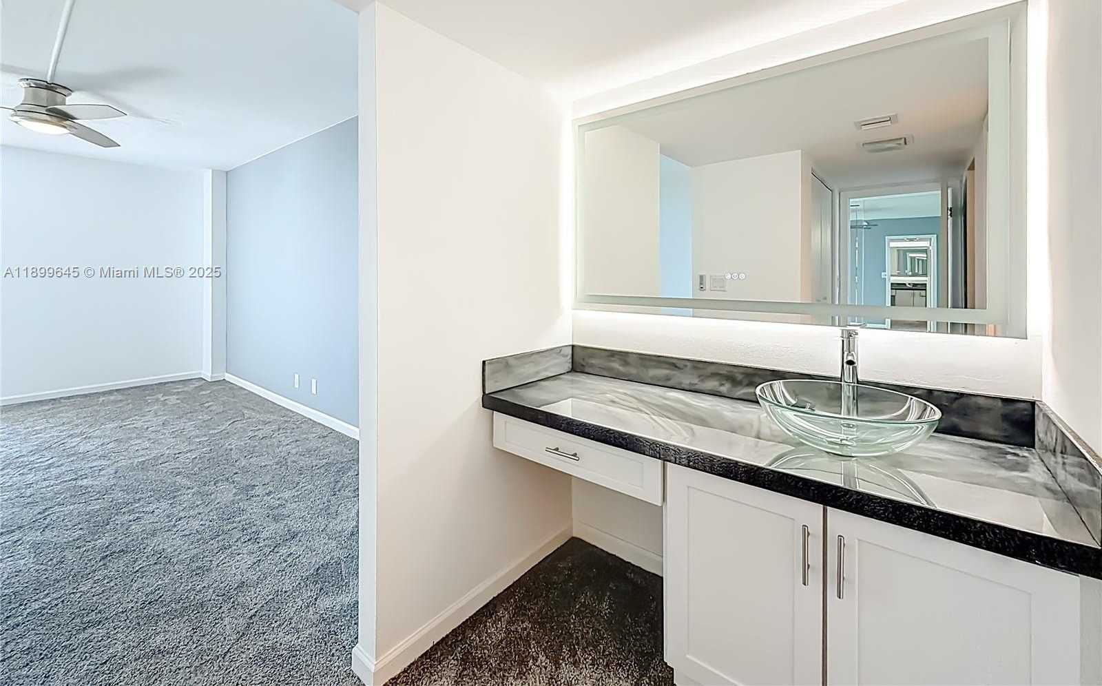 Small Image of 20301 WEST COUNTRY CLUB DR #2428, Aventura Number 30