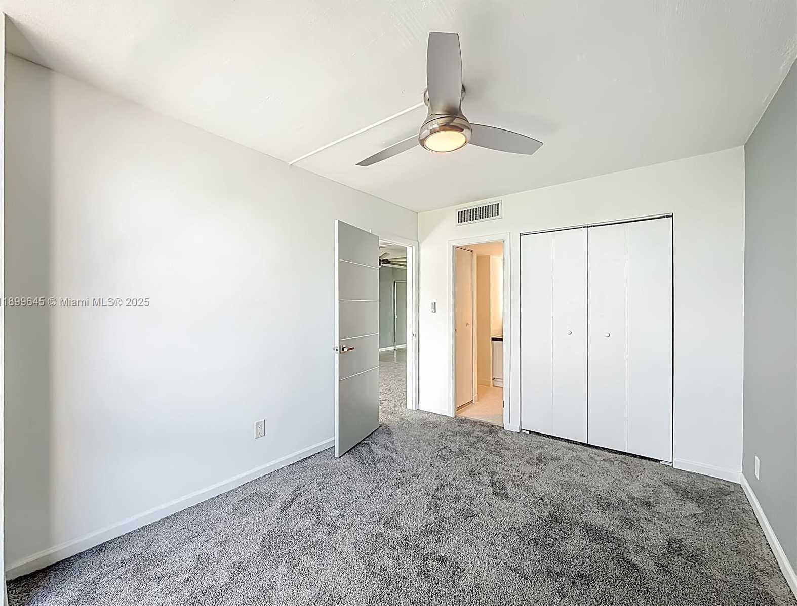 Small Image of 20301 WEST COUNTRY CLUB DR #2428, Aventura Number 34