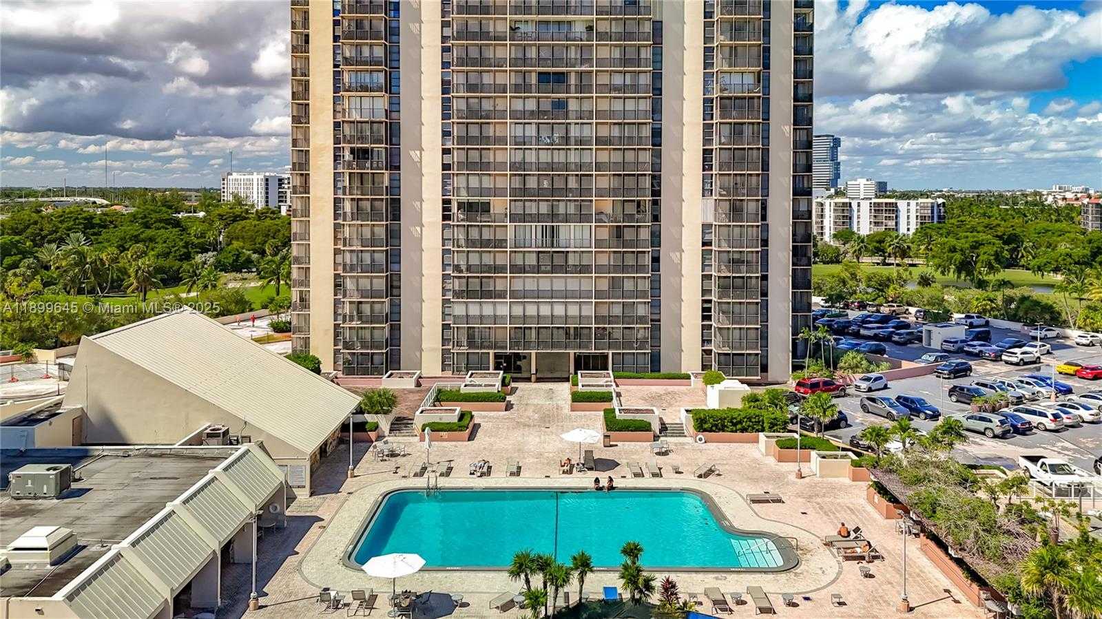 Small Image of 20301 WEST COUNTRY CLUB DR #2428, Aventura Number 44