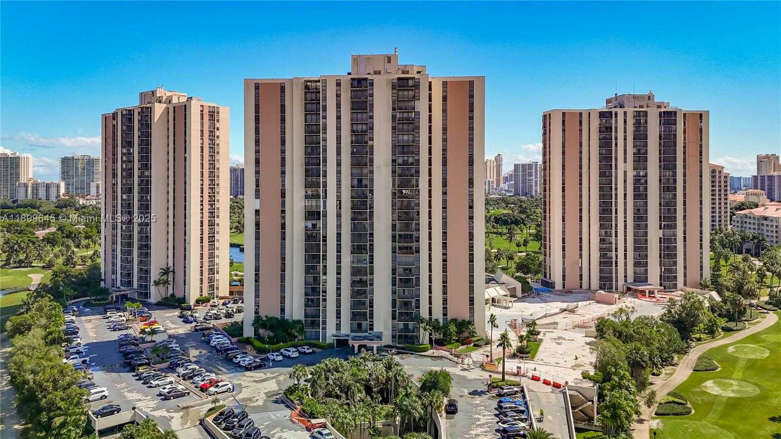 Small Image of 20301 WEST COUNTRY CLUB DR #2428, Aventura Number 5