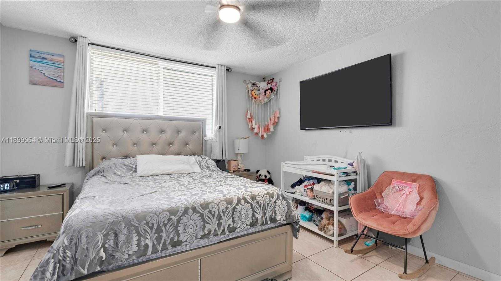 Small Image of 7850 BYRON AVE #1004, Miami Beach Number 13