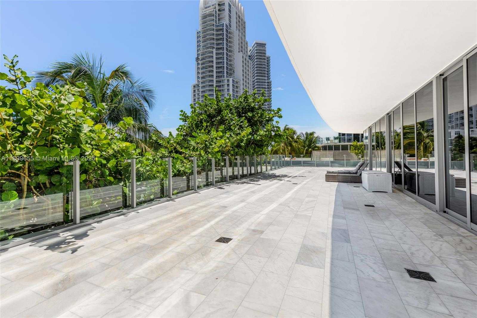 Small Image of 1 COLLINS AVE #207, Miami Beach Number 27