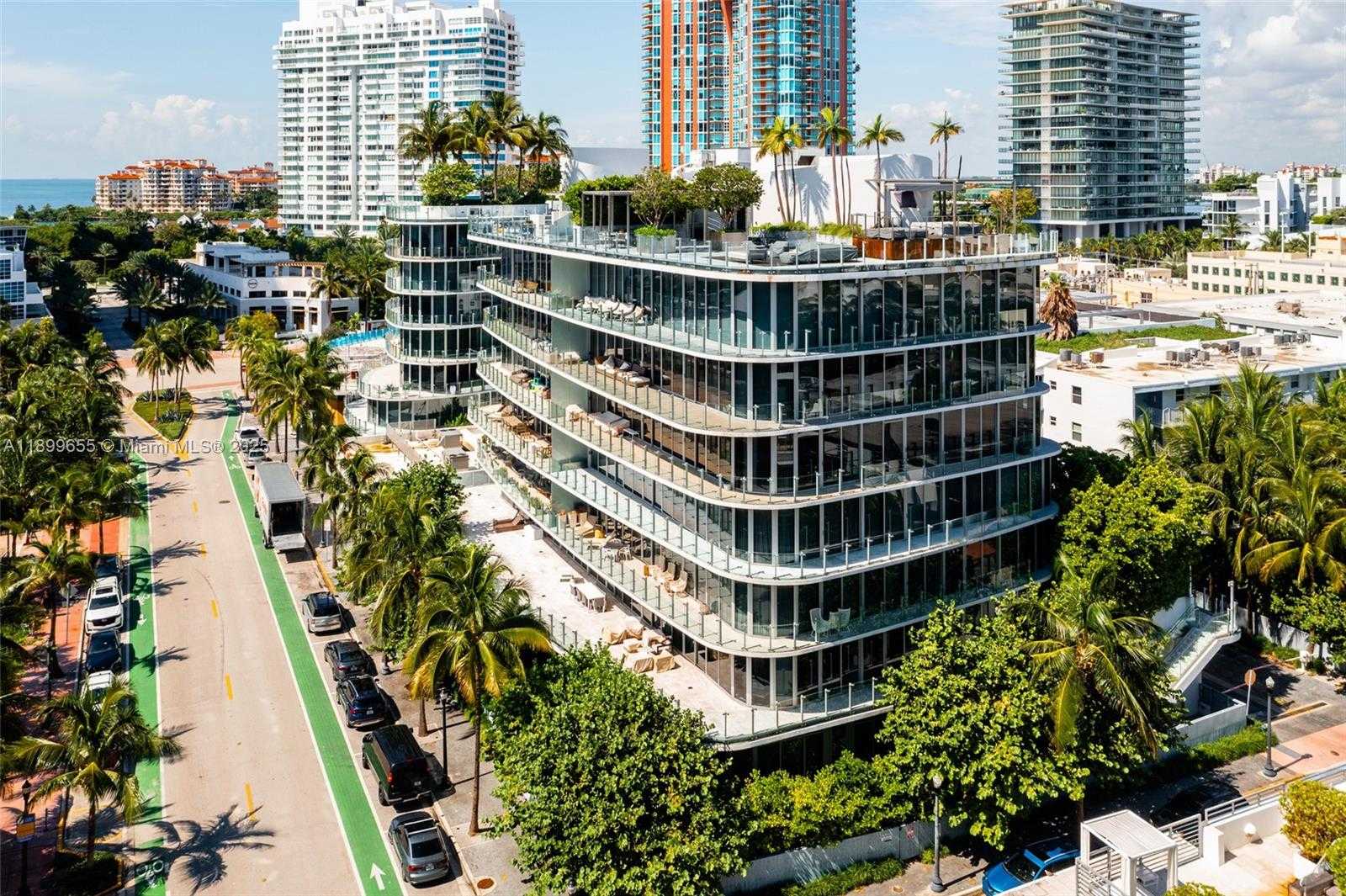 Small Image of 1 COLLINS AVE #207, Miami Beach Number 4