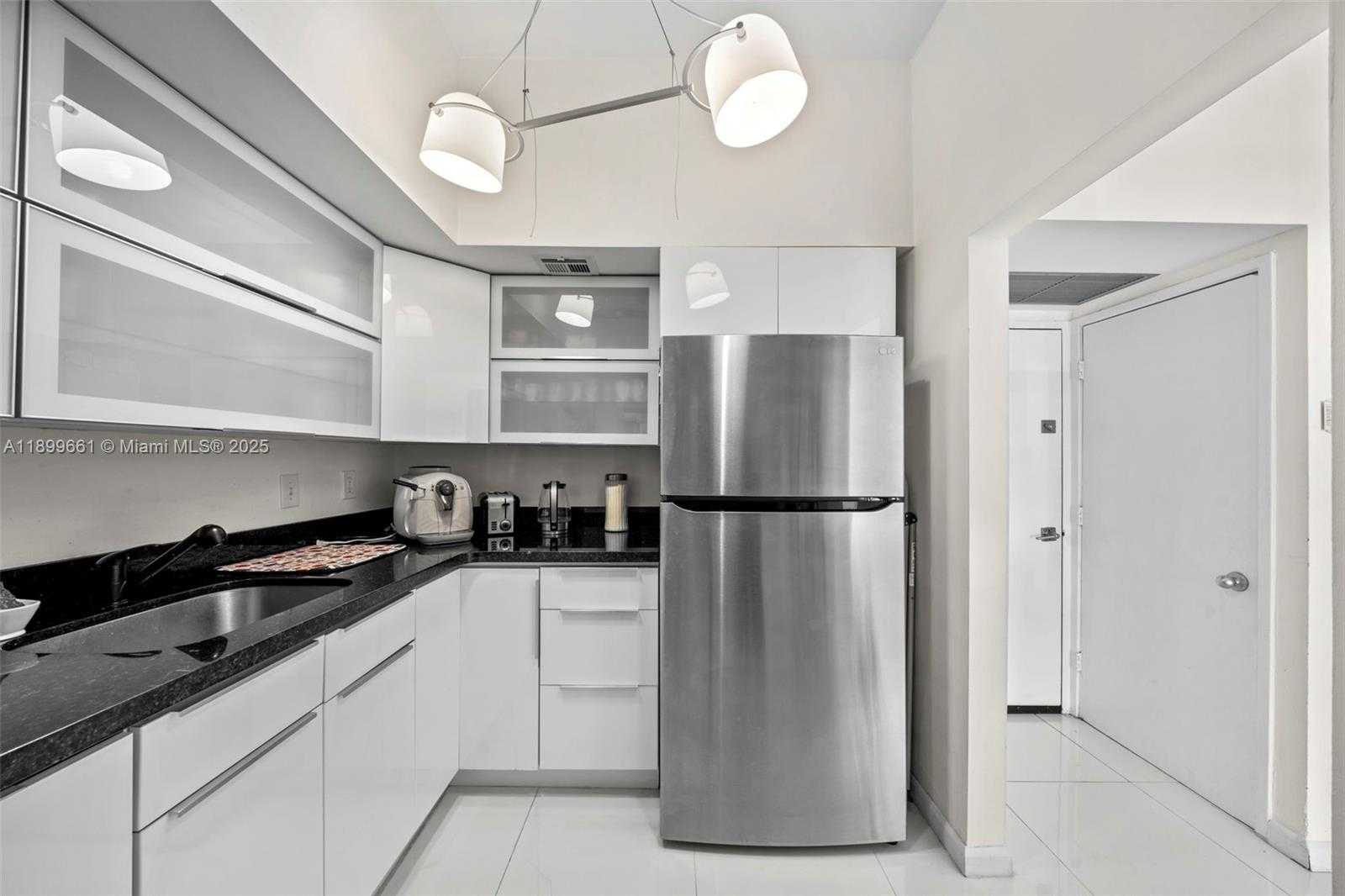 Small Image of 3731 NORTH COUNTRY CLUB DR #127, Aventura Number 14
