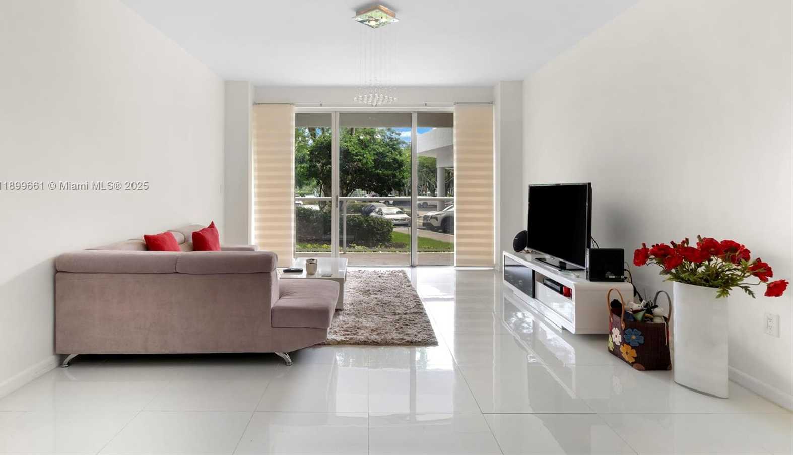 Small Image of 3731 NORTH COUNTRY CLUB DR #127, Aventura Number 23