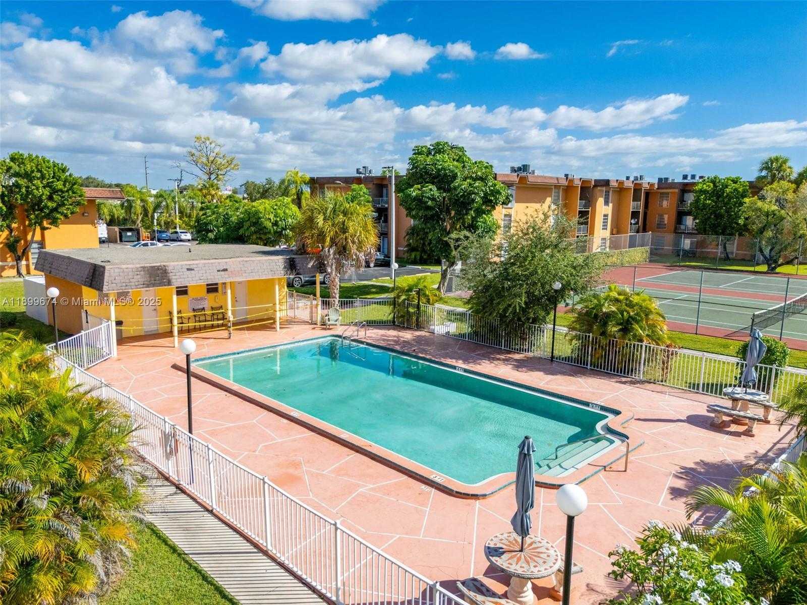 Small Image of 9437 SOUTH WEST 76TH ST #V25, Miami Number 21