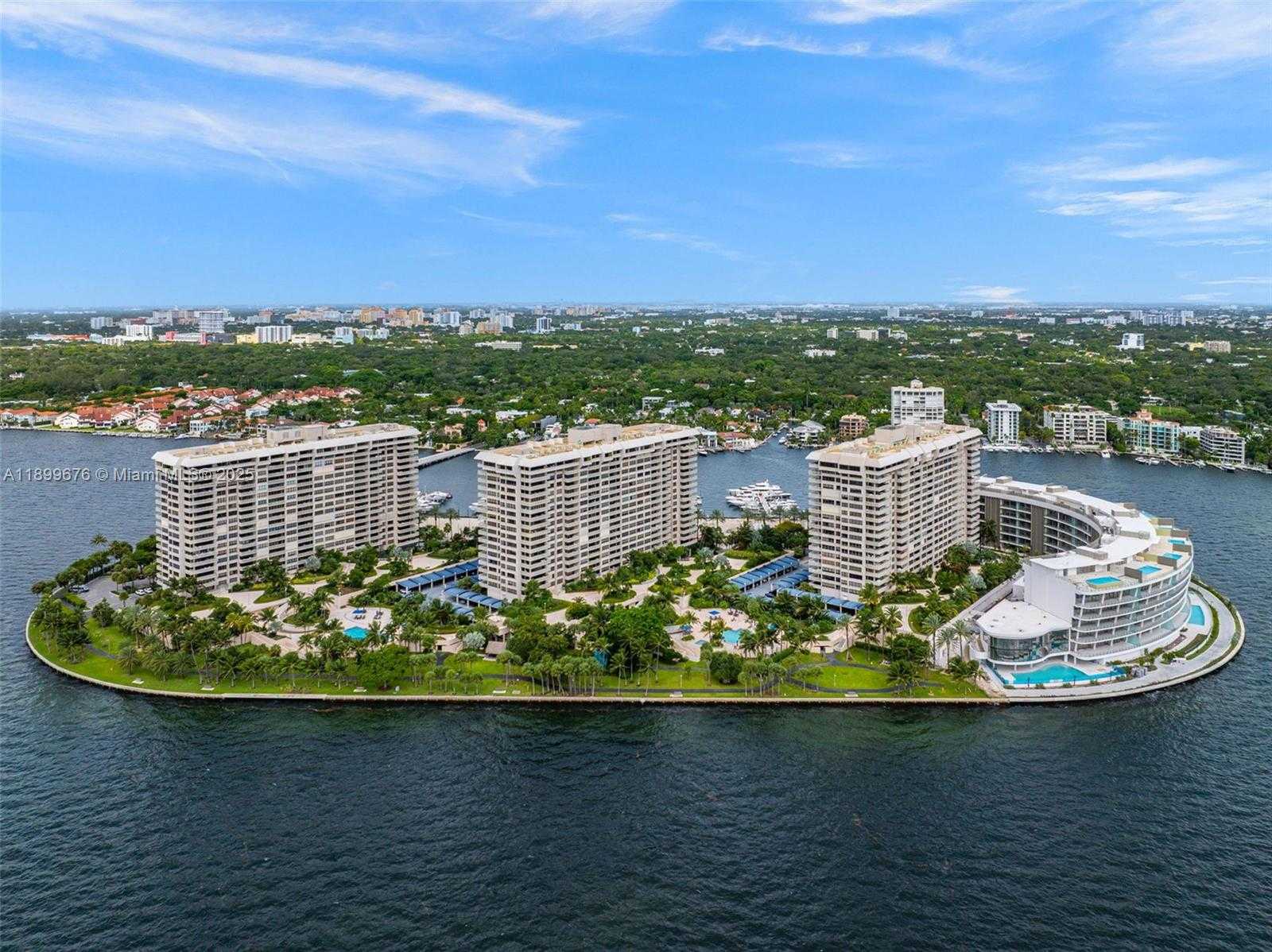 Small Image of 3 GROVE ISLE DR #C605, Miami Number 23