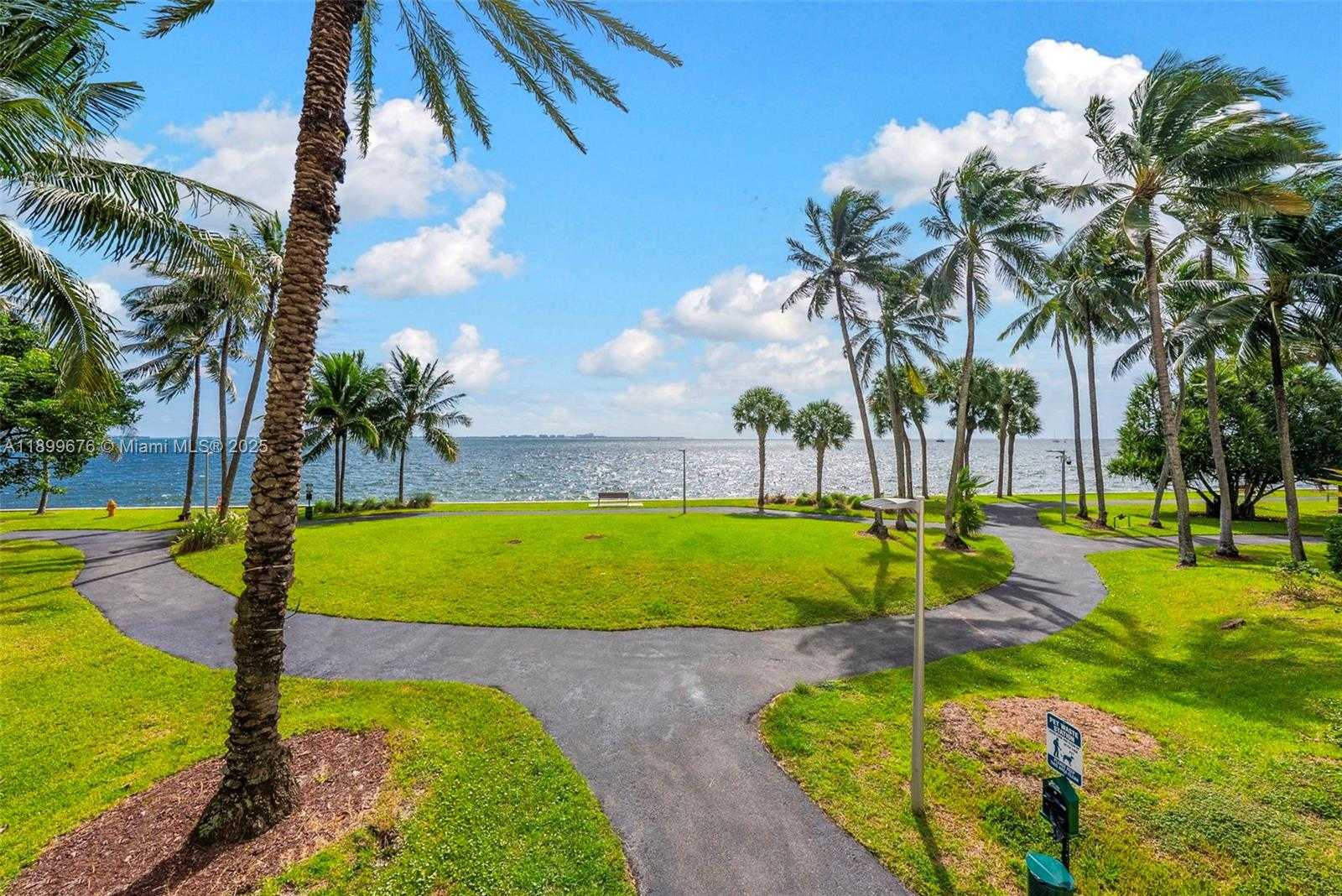 Small Image of 3 GROVE ISLE DR #C605, Miami Number 24