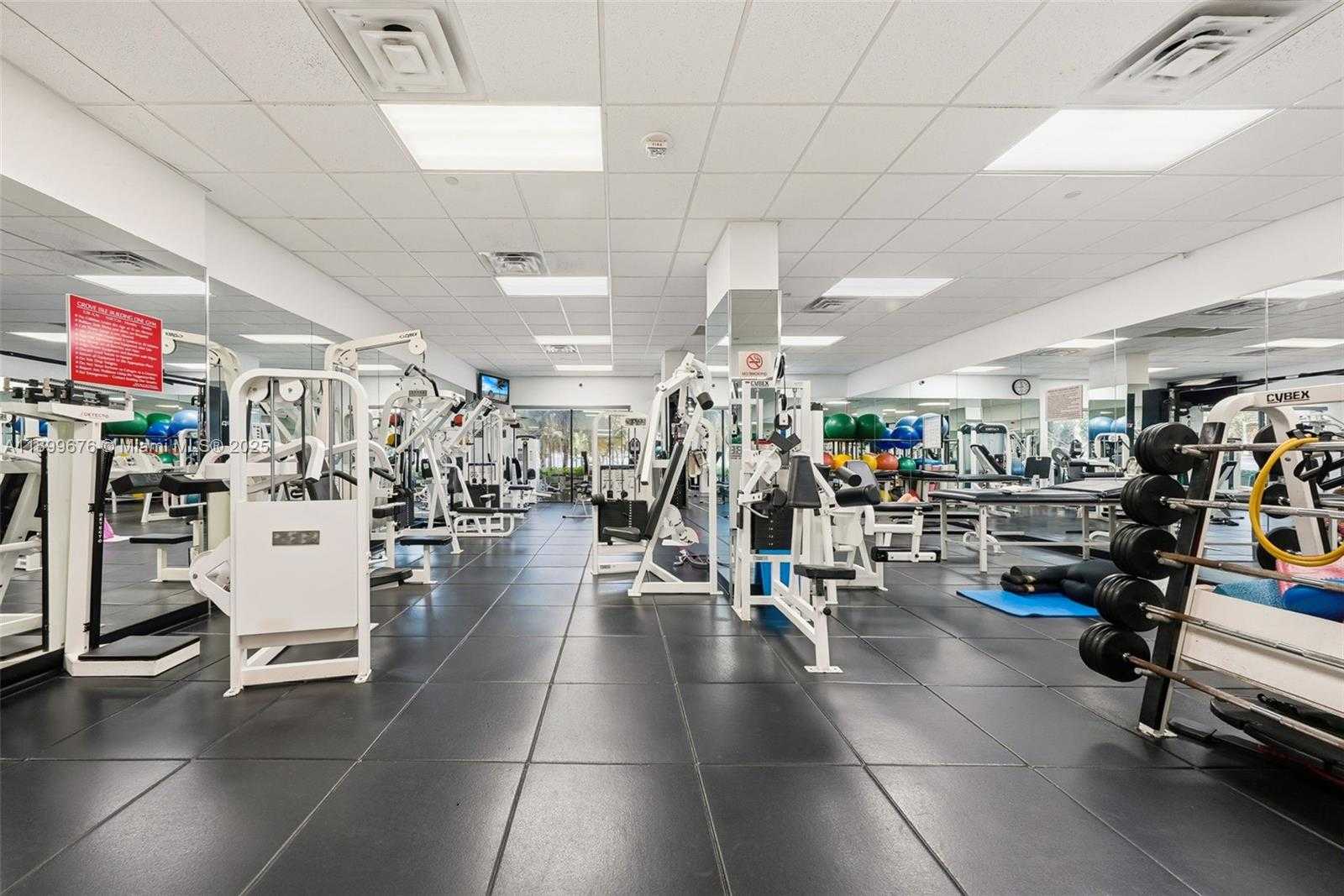 Small Image of 3 GROVE ISLE DR #C605, Miami Number 32