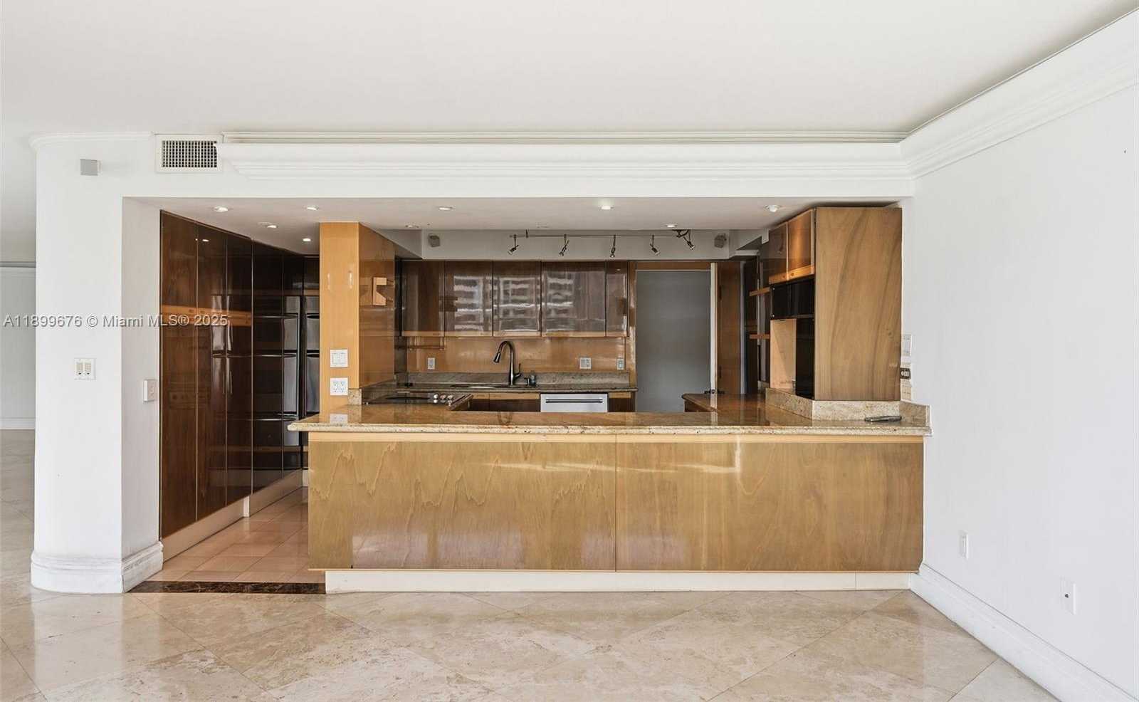 Small Image of 3 GROVE ISLE DR #C605, Miami Number 5