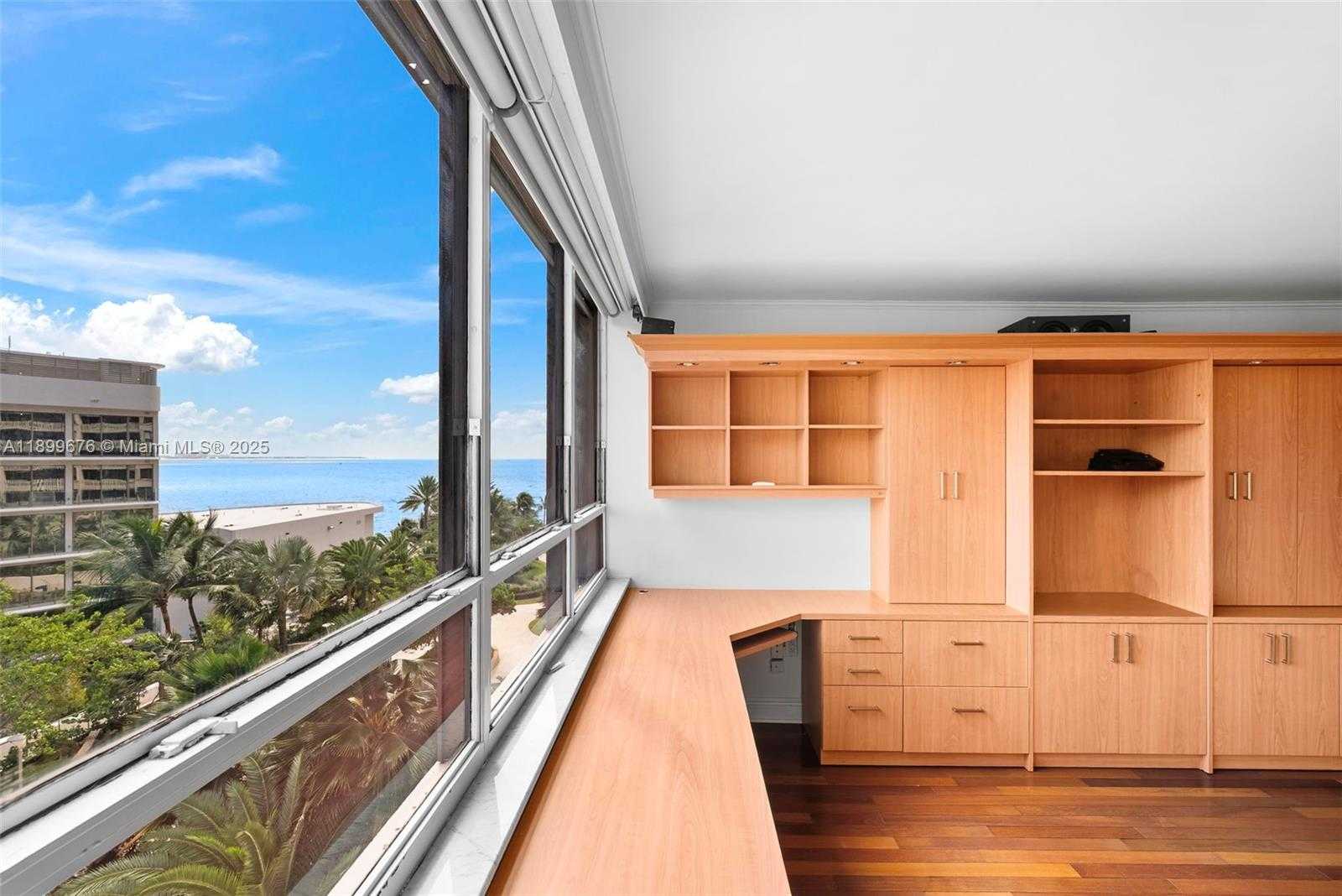 Small Image of 3 GROVE ISLE DR #C605, Miami Number 7