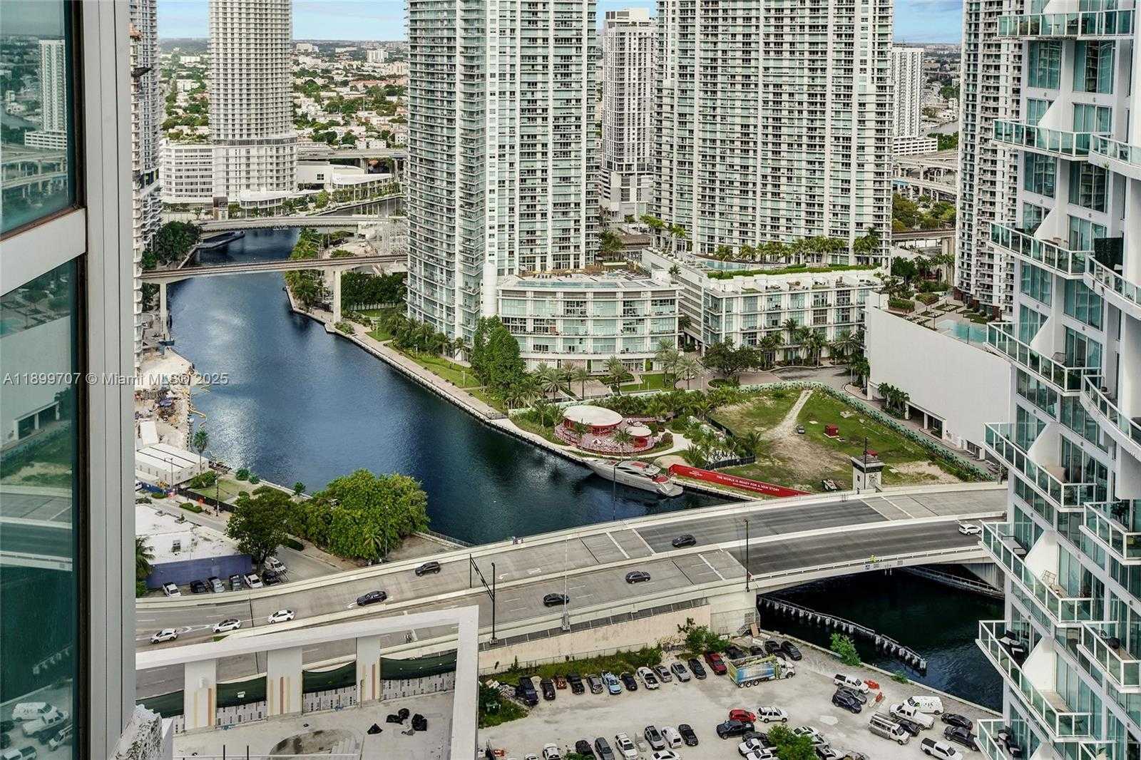 Small Image of 55 SOUTH EAST 6TH ST #3701, Miami Number 15