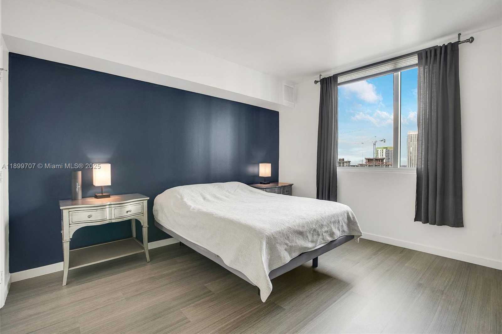 Small Image of 55 SOUTH EAST 6TH ST #3701, Miami Number 9