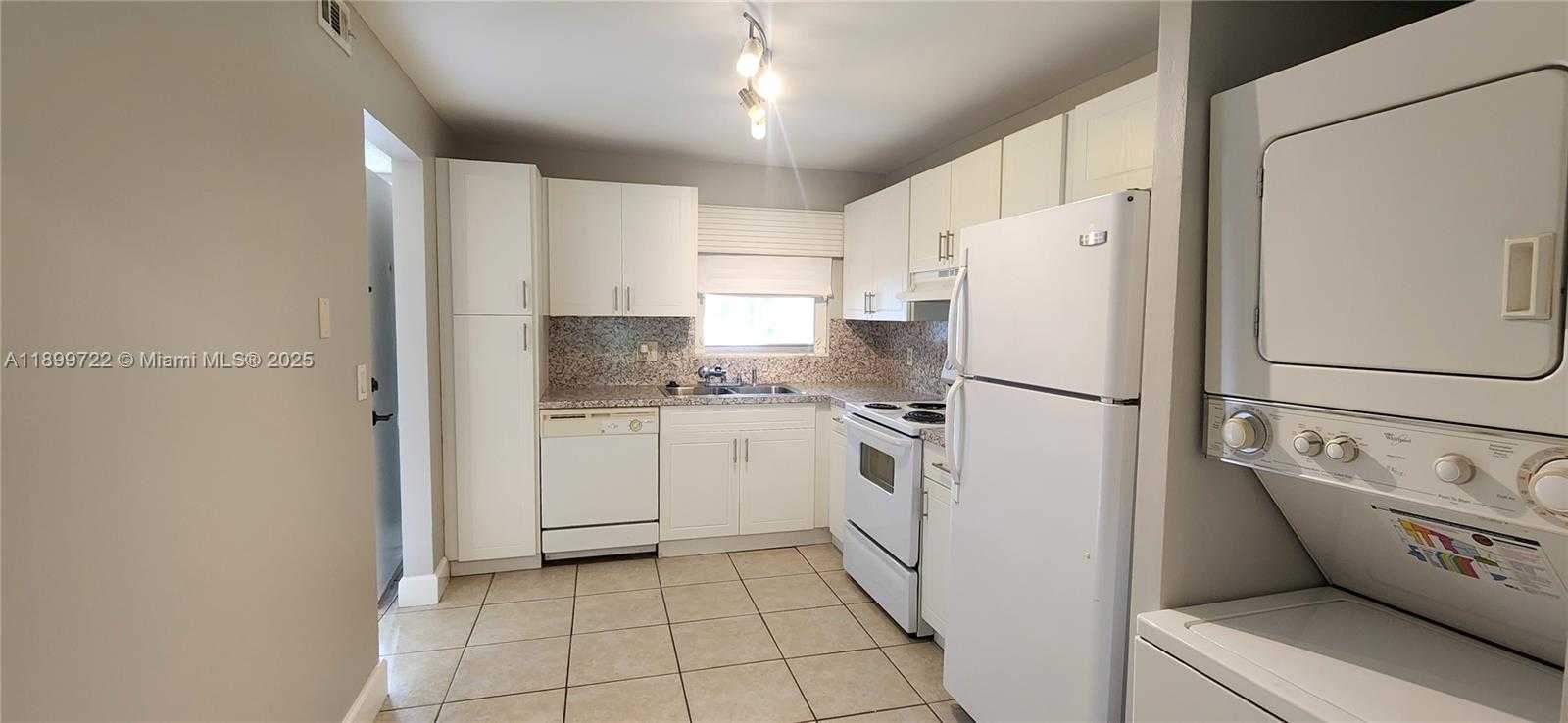 Small Image of Davie Number 9