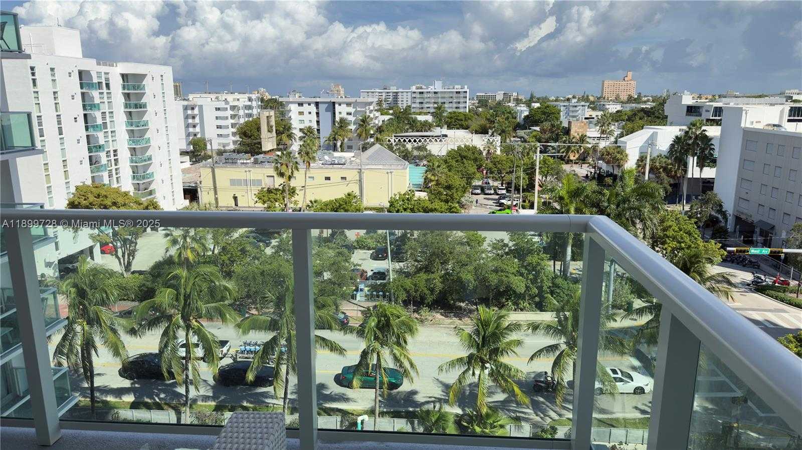 Small Image of 1000 WEST AVE #730, Miami Beach Number 2