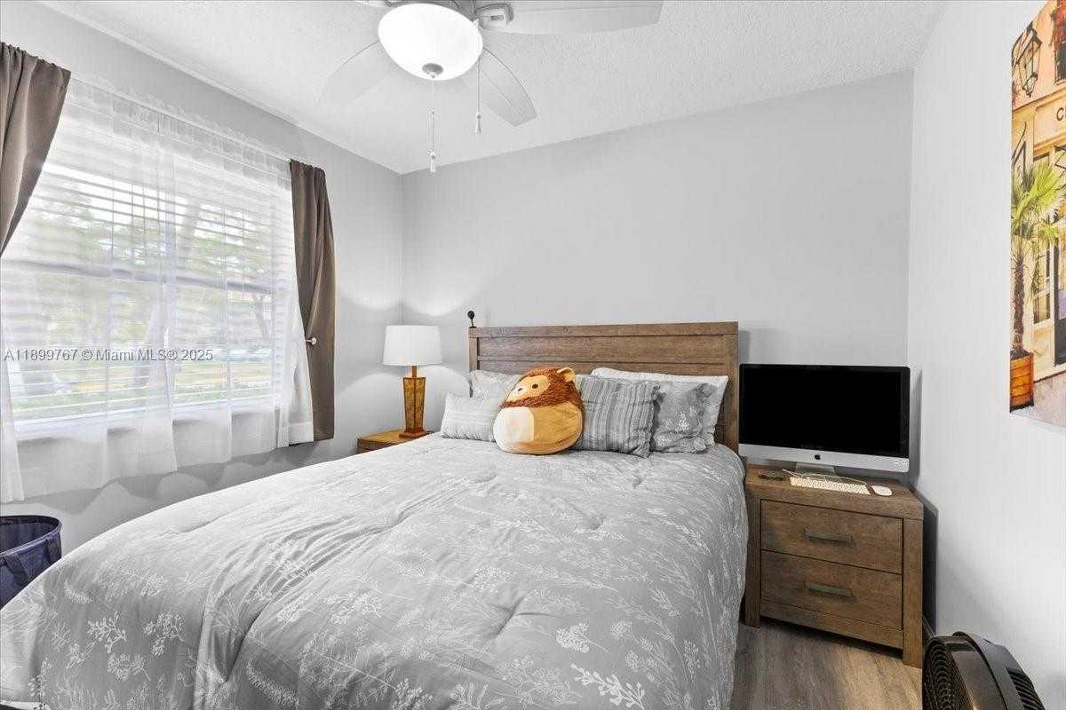 Small Image of 10402 SUNRISE LAKES BLVD #103, Sunrise Number 17