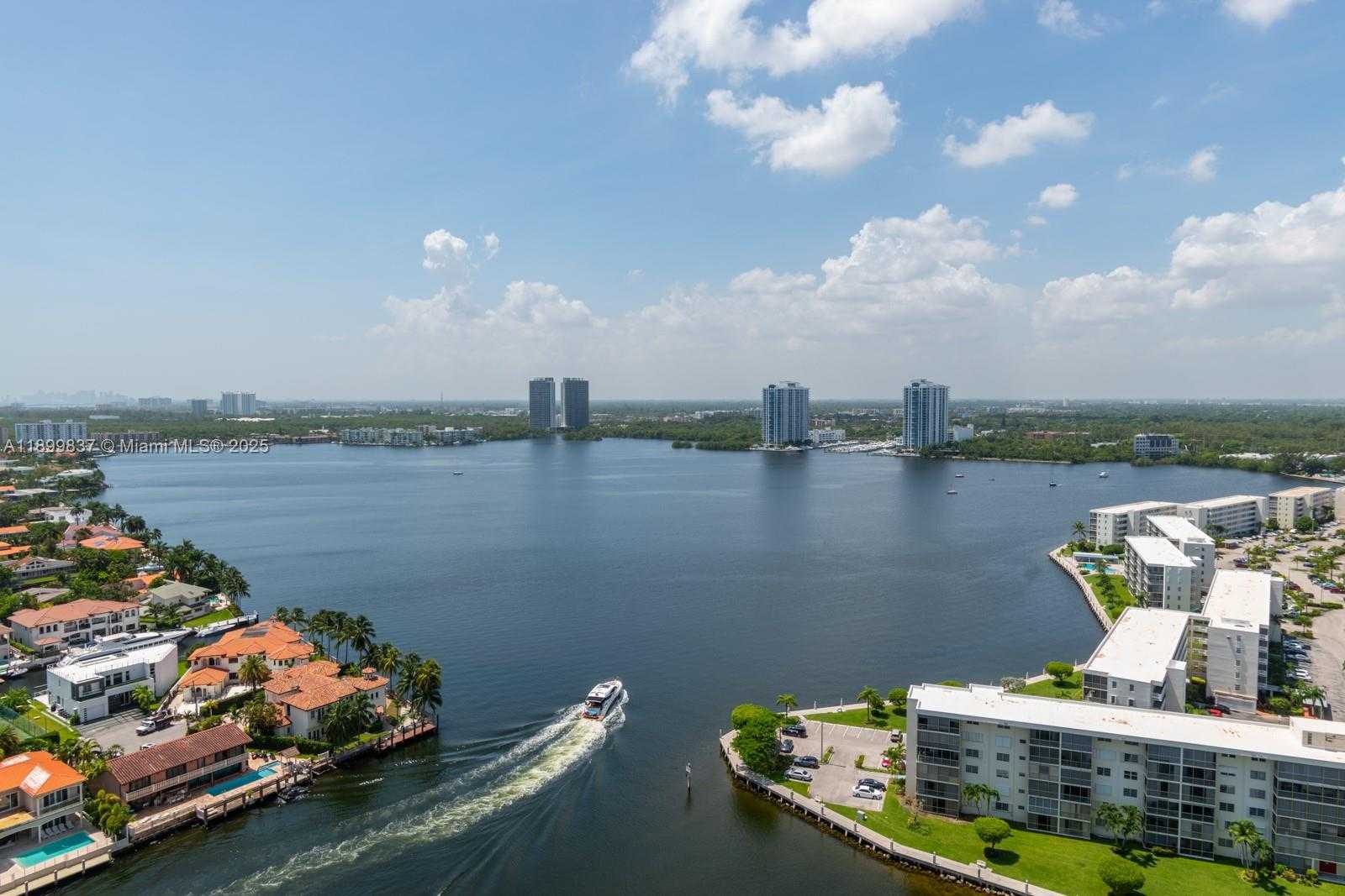 Small Image of 1000 ISLAND BLVD #2511, Aventura Number 5