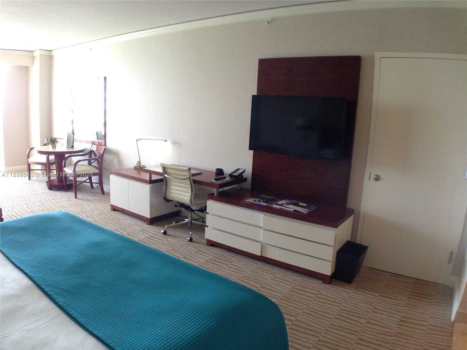 Small Image of 18001 COLLINS AVE #1407, Sunny Isles Beach Number 11