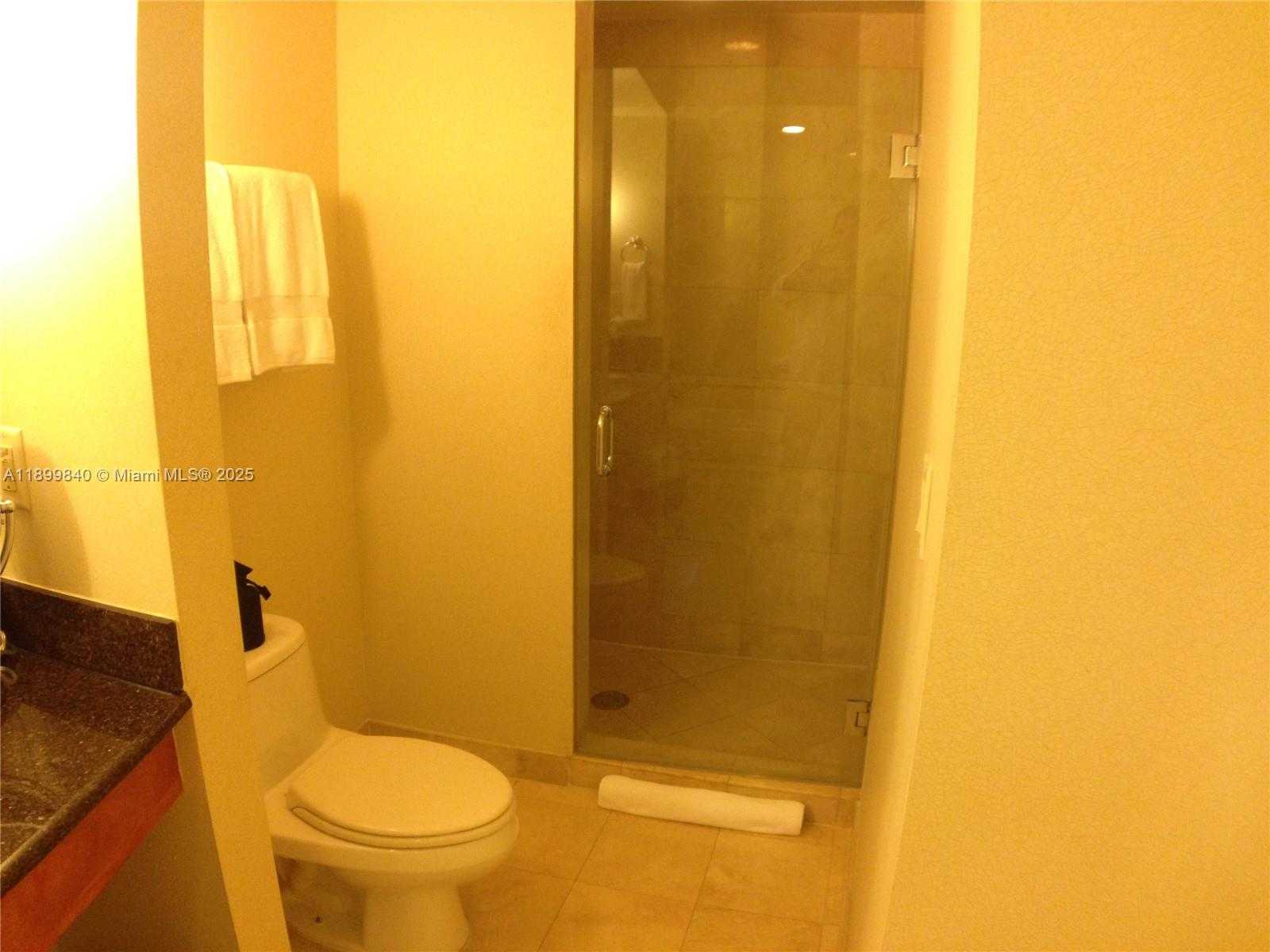 Small Image of 18001 COLLINS AVE #1407, Sunny Isles Beach Number 7