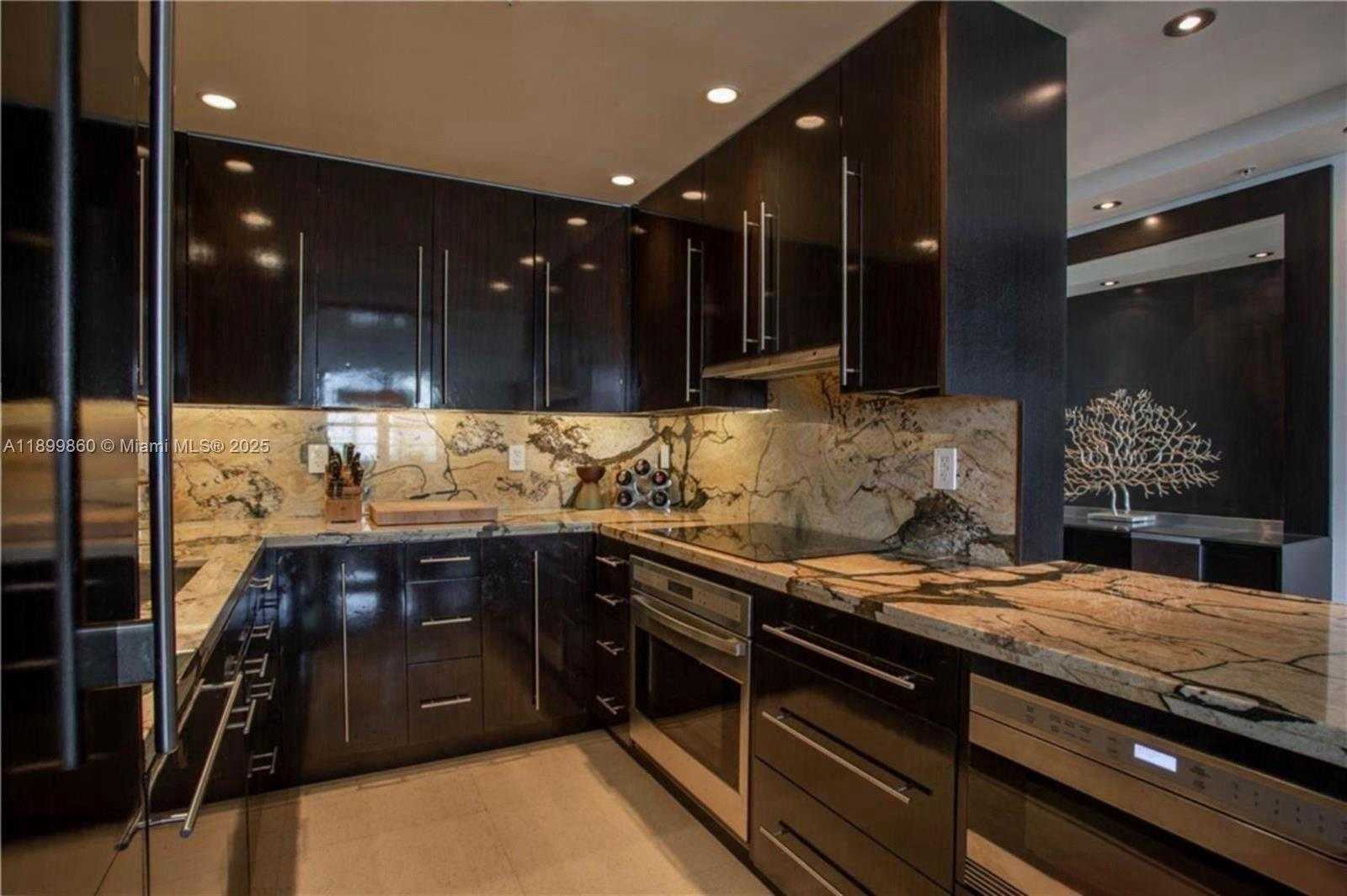 Small Image of 100 LINCOLN RD #647, Miami Beach Number 7