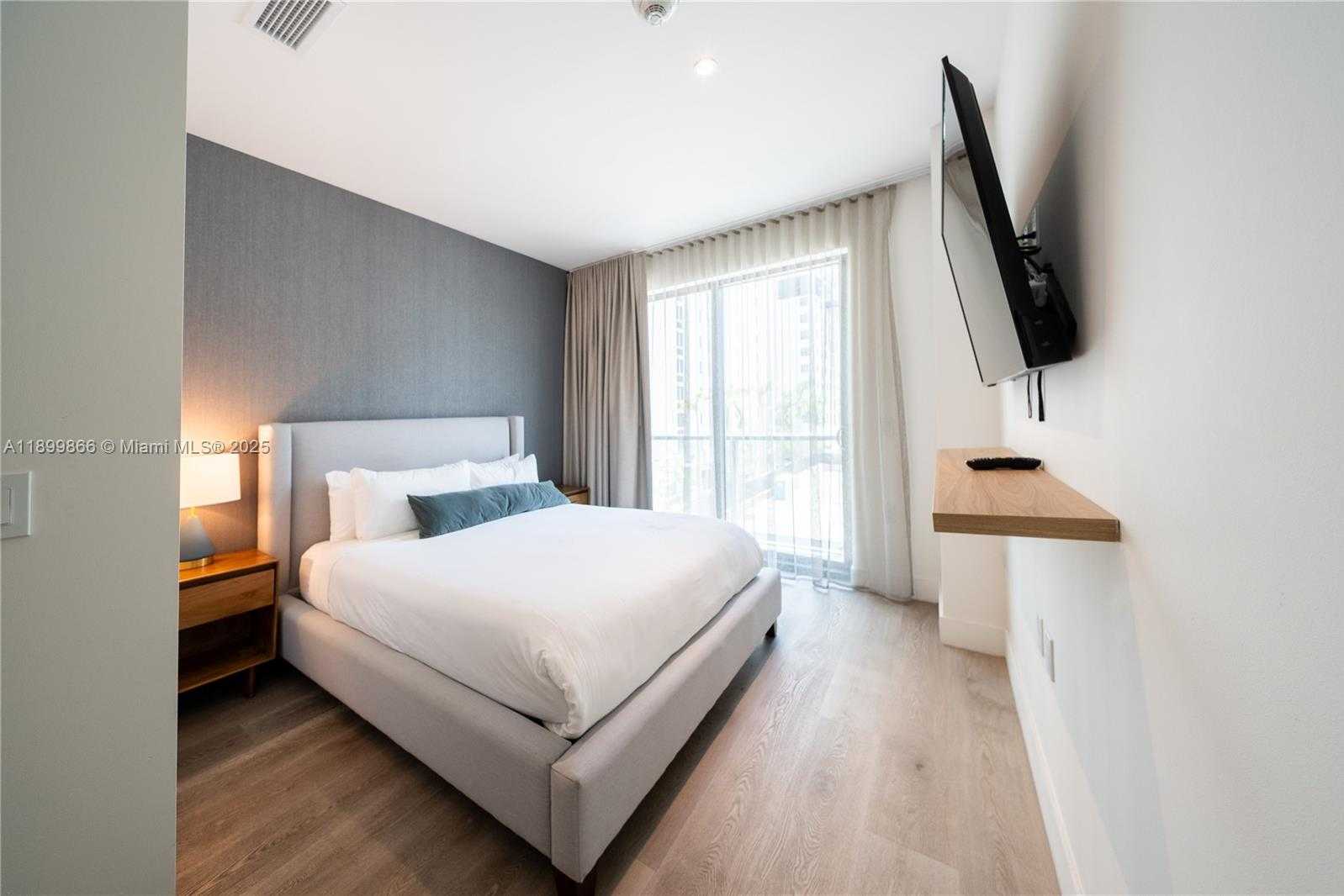 Small Image of 229 SOUTH WEST 9TH #218, Miami Number 15