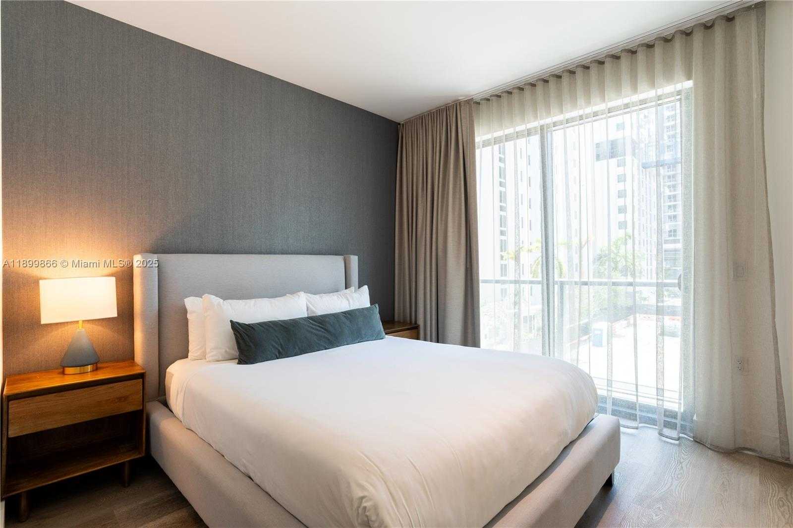 Small Image of 229 SOUTH WEST 9TH #218, Miami Number 17