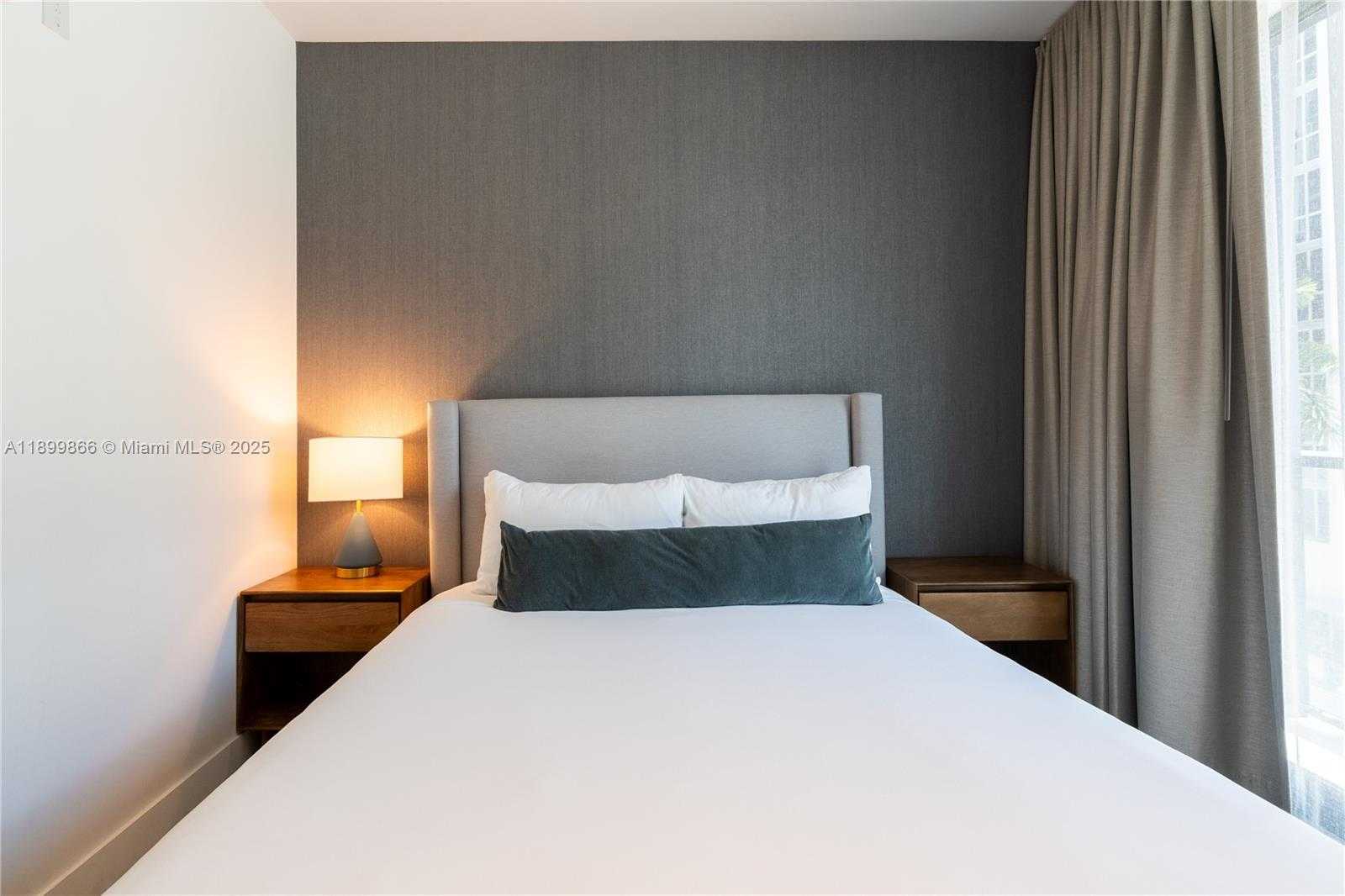 Small Image of 229 SOUTH WEST 9TH #218, Miami Number 19