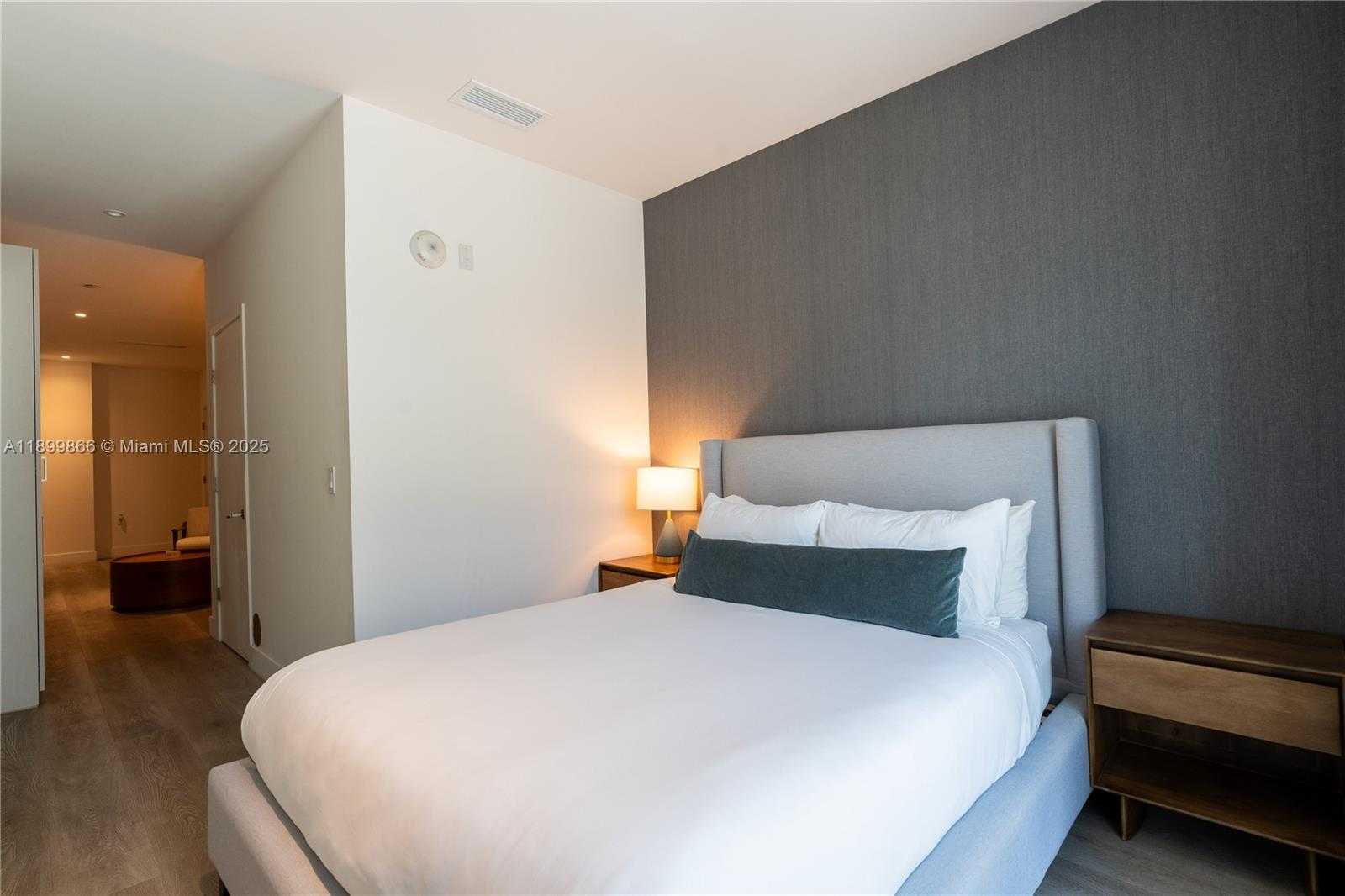 Small Image of 229 SOUTH WEST 9TH #218, Miami Number 21