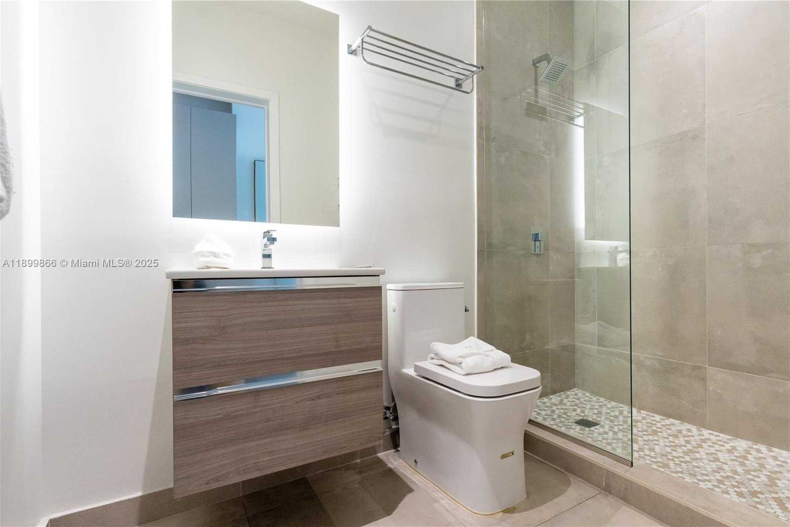 Small Image of 229 SOUTH WEST 9TH #218, Miami Number 25