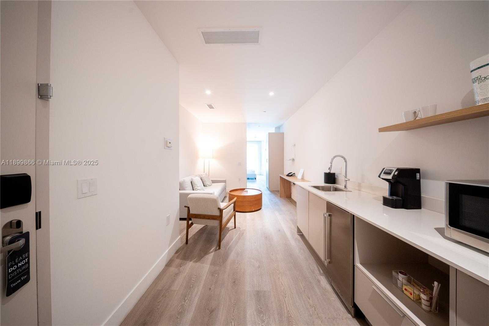 Small Image of 229 SOUTH WEST 9TH #218, Miami Number 7