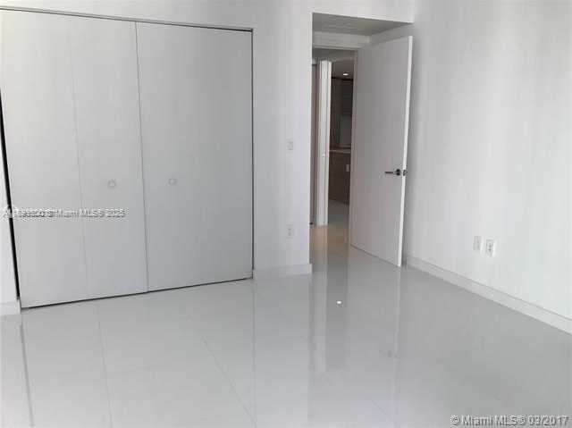 Imagen de Pequeño Objeto