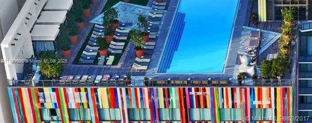 Imagen de Pequeño Objeto