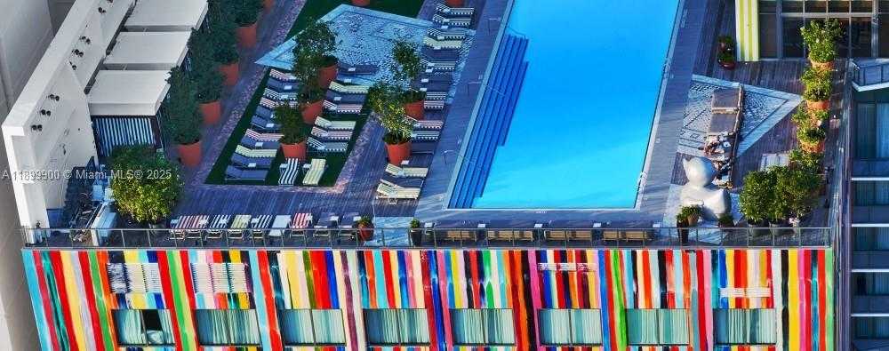 Imagen de Pequeño Objeto