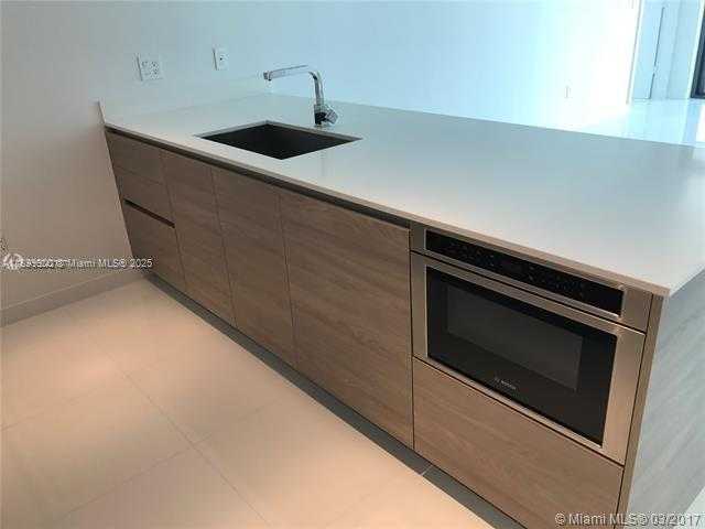 Imagen de Pequeño Objeto