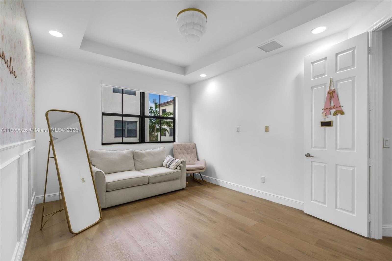 Small Image of 8449 NORTH WEST 51ST TER, Doral Number 16