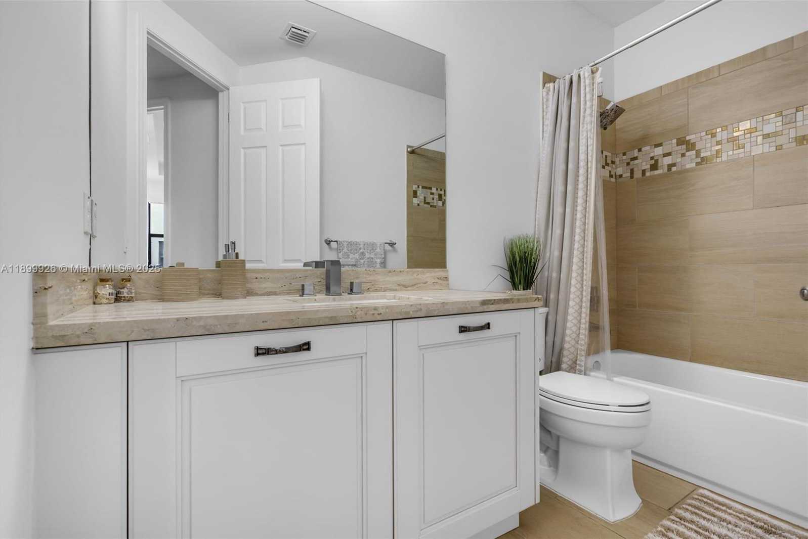 Small Image of 8449 NORTH WEST 51ST TER, Doral Number 19