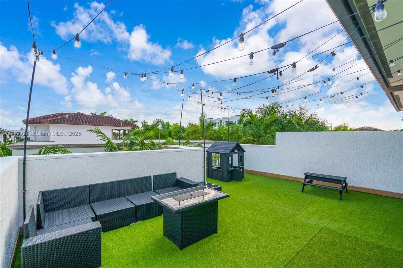 Small Image of 8449 NORTH WEST 51ST TER, Doral Number 36