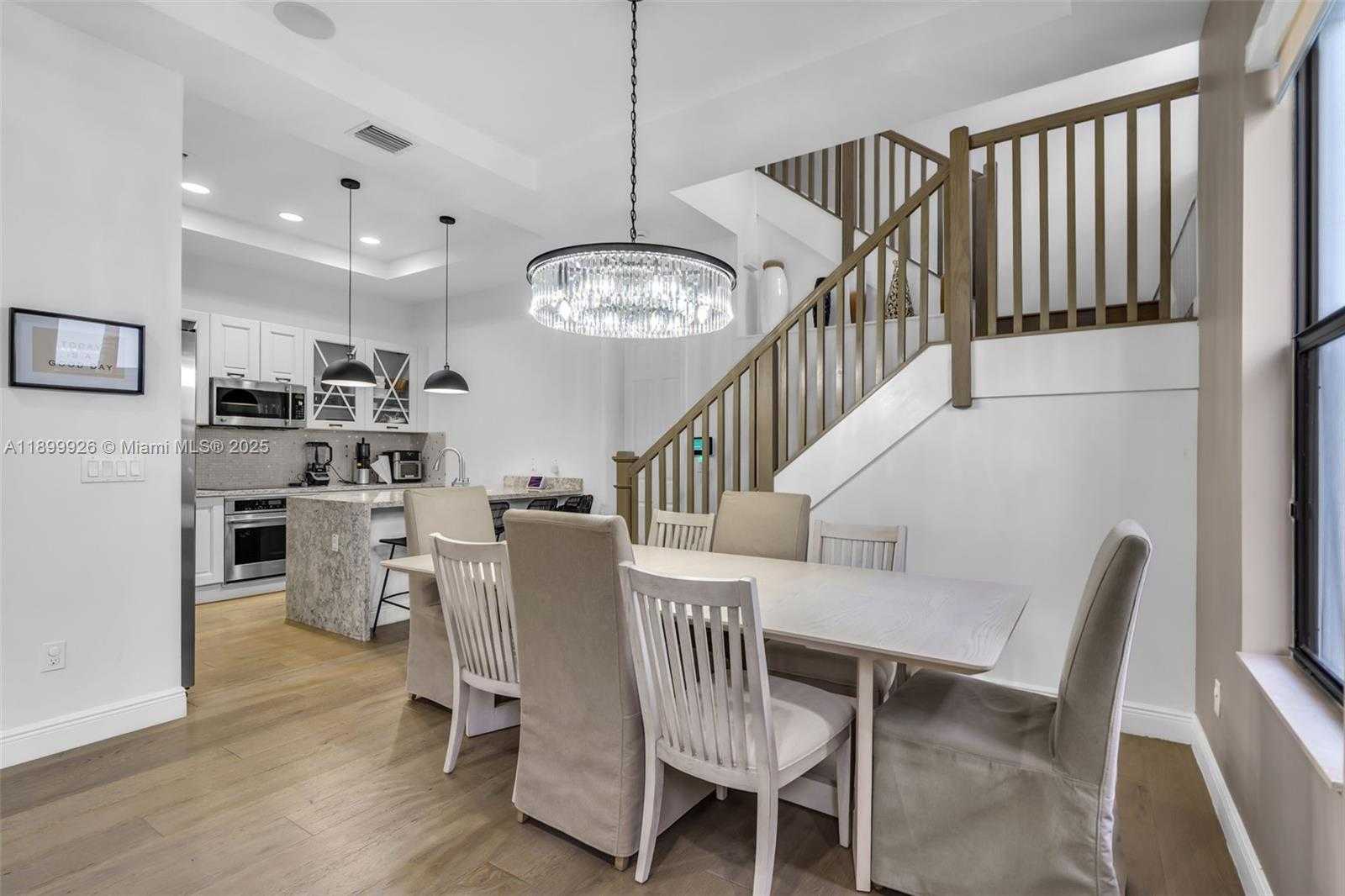 Small Image of 8449 NORTH WEST 51ST TER, Doral Number 5