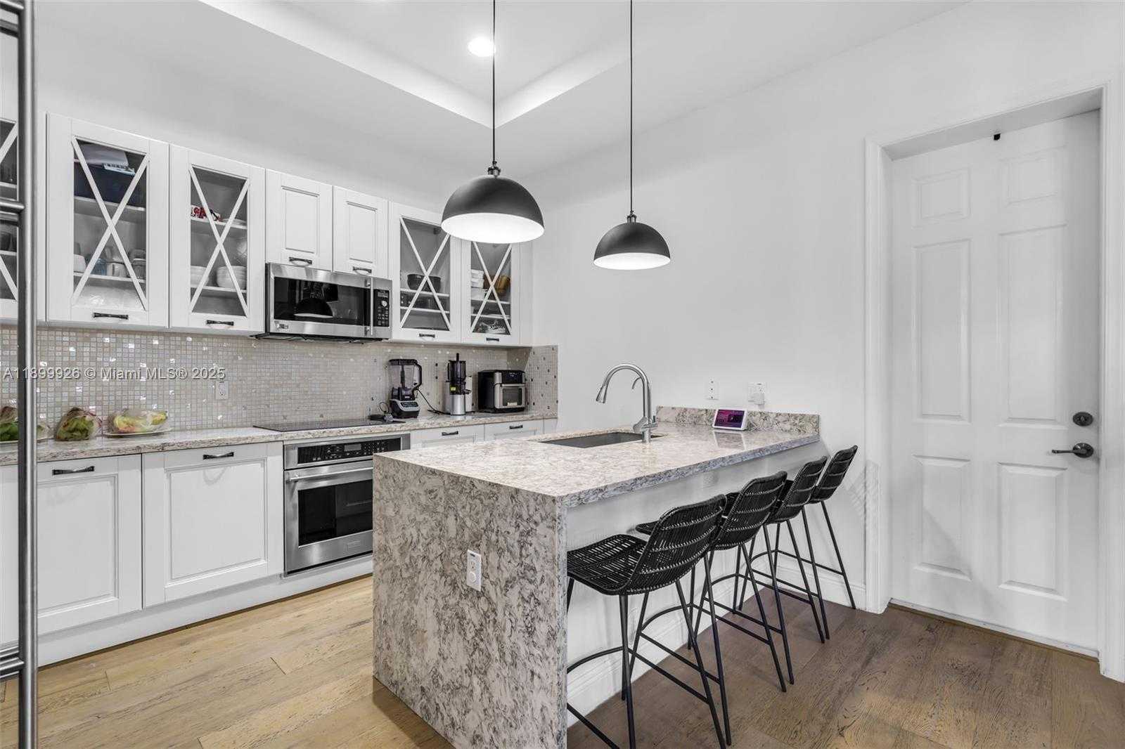 Small Image of 8449 NORTH WEST 51ST TER, Doral Number 7