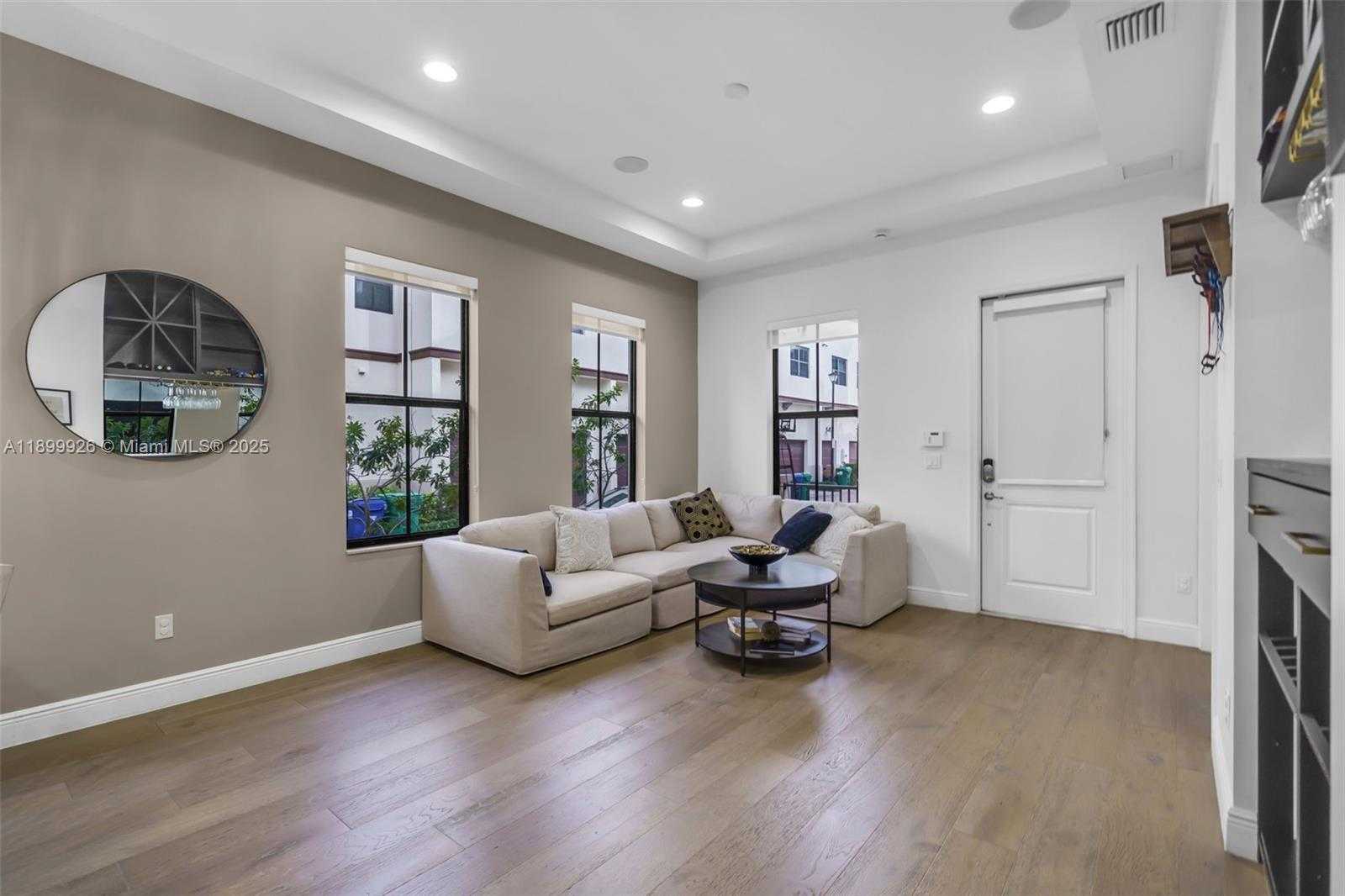 Small Image of 8449 NORTH WEST 51ST TER, Doral Number 8