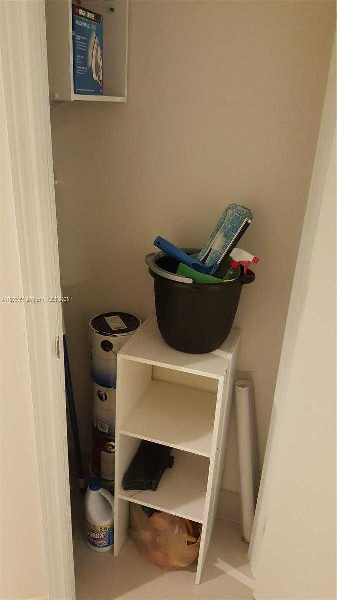 Small Image of 60 SOUTH WEST 13 ST #1900, Miami Number 25