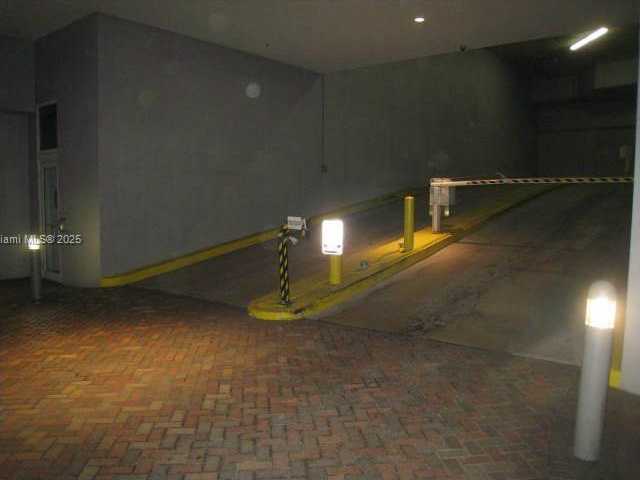 Small Image of 60 SOUTH WEST 13 ST #1900, Miami Number 61