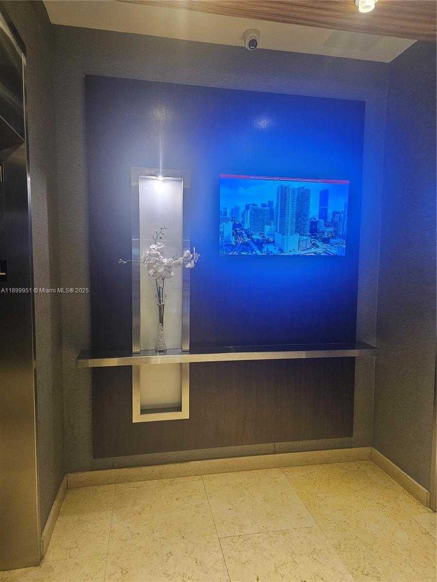 Small Image of 60 SOUTH WEST 13 ST #1900, Miami Number 81