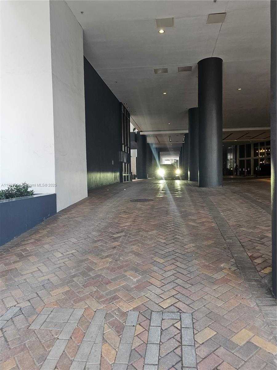 Small Image of 60 SOUTH WEST 13 ST #1900, Miami Number 86